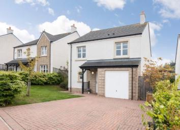 Detached house For Sale in Kilmarnock