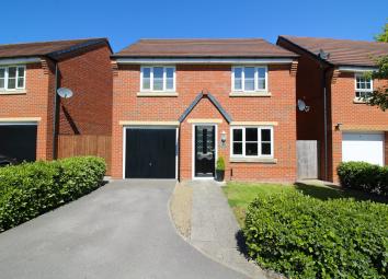 Detached house For Sale in Thornton-Cleveleys