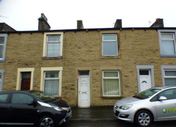 Terraced house To Rent in 