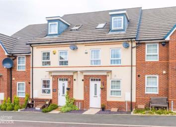 Town house For Sale in Manchester