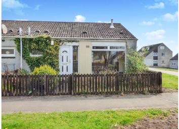 Semi-detached bungalow For Sale in Leven