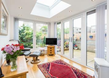 Town house For Sale in Edinburgh