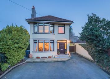 Detached house For Sale in Carnforth
