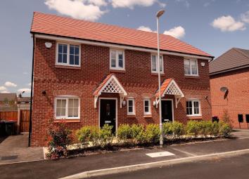 Semi-detached house To Rent in Prescot