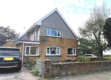 Detached house For Sale in Porthcawl
