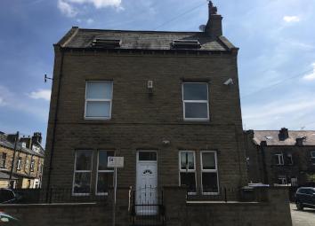 Terraced house For Sale in Bingley