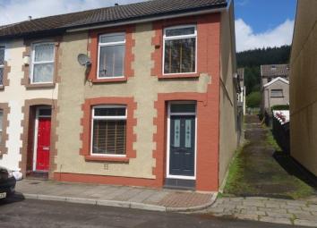 Terraced house For Sale in 