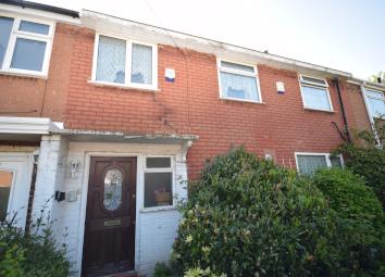 Terraced house For Sale in Sale