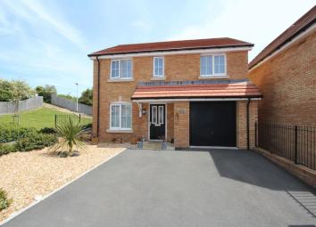 Detached house For Sale in Barry