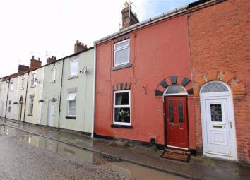 Terraced house For Sale in Mold