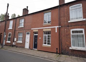 Terraced house For Sale in Castleford