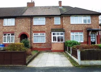 Terraced house To Rent in Altrincham