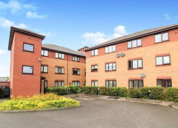 Flat For Sale in Mold