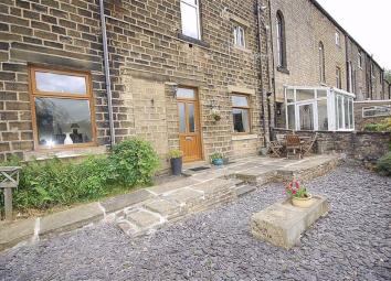 Cottage To Rent in Huddersfield