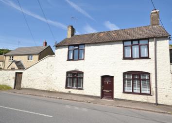 Detached house For Sale in Dursley