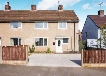 Semi-detached house For Sale in Mansfield