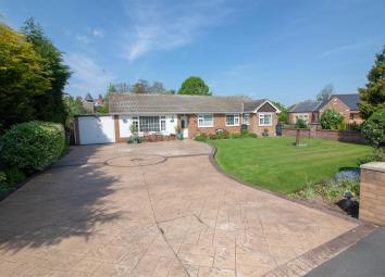 Bungalow For Sale in Retford