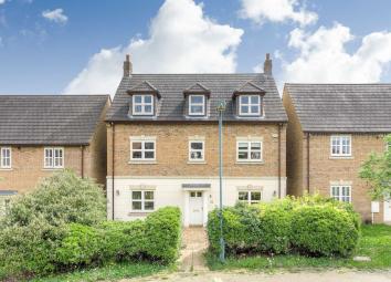 Detached house For Sale in Milton Keynes