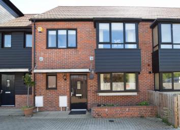 Terraced house For Sale in West Malling