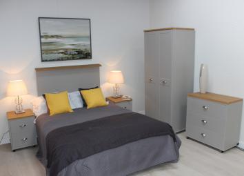 Terraced house To Rent in Deeside