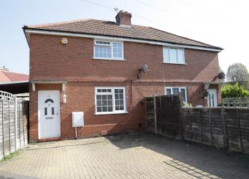 Semi-detached house To Rent in Slough