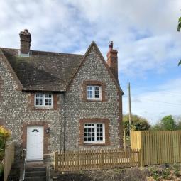 2 Bedroom Semi-detached house to rent