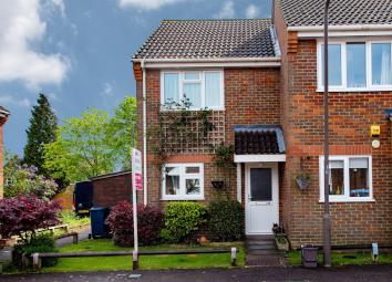 2 Bedroom End terrace house for sale