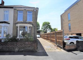 Semi-detached house For Sale in Bexleyheath