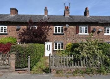 Terraced house For Sale in Knutsford