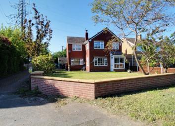 Detached house For Sale in Deeside