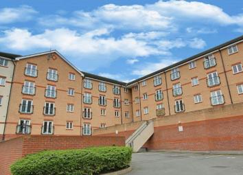 Flat For Sale in Greenford