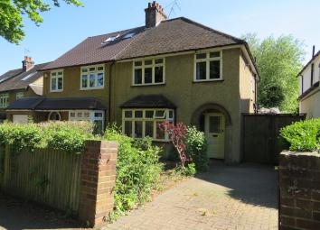 Semi-detached house For Sale in St.albans