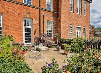 3 Bedroom Town house for sale