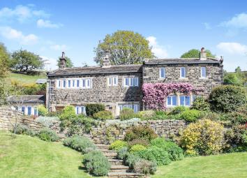 Detached house For Sale in Hebden Bridge