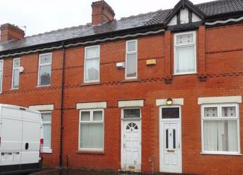 Terraced house For Sale in Salford