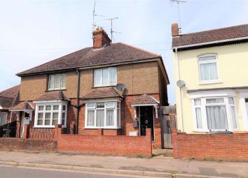 Terraced house For Sale in Leighton Buzzard
