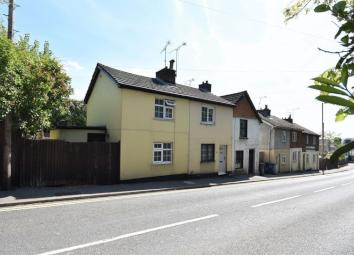 2 Bedroom End terrace house for sale