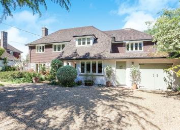 Detached house For Sale in Haywards Heath