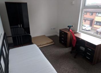 Studio To Rent in Wakefield