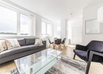Flat To Rent in Brentwood