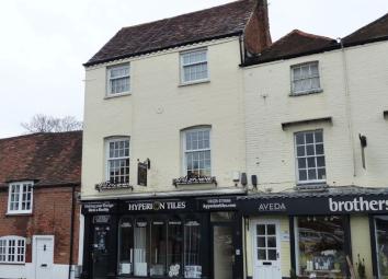 Flat For Sale in Marlow