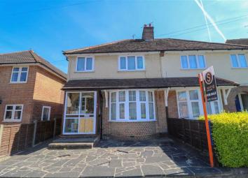 Semi-detached house For Sale in Kings Langley