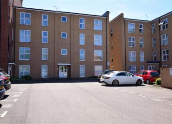 Flat For Sale in Basildon
