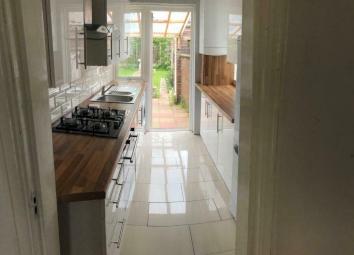 Detached house To Rent in Dagenham