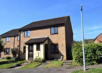 Terraced house For Sale in Bedford