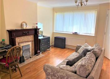 Semi-detached house To Rent in Bedford