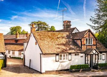 Cottage To Rent in Reading