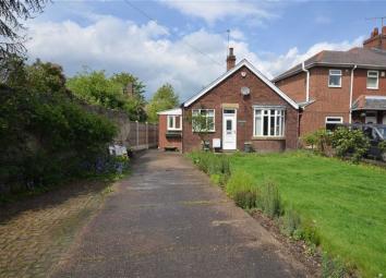 Detached bungalow For Sale in Pontefract