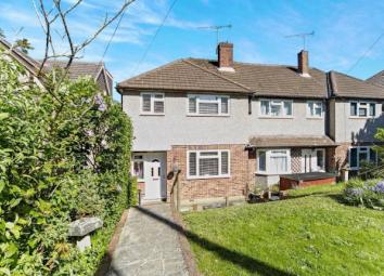 3 Bedroom End terrace house for sale