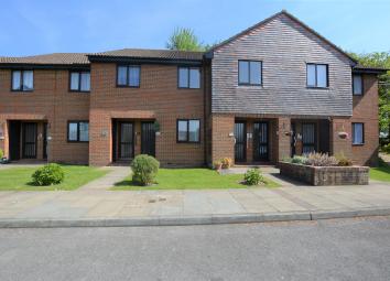 Flat For Sale in Ashford